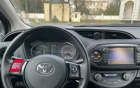 Toyota Yaris III рестайлинг, 2018 год, 1 750 000 рублей, 8 фотография