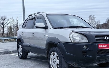 Hyundai Tucson III, 2006 год, 825 000 рублей, 2 фотография