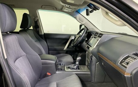 Toyota Land Cruiser Prado 150 рестайлинг 2, 2018 год, 5 390 000 рублей, 11 фотография