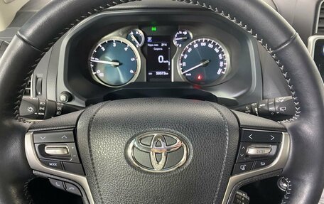 Toyota Land Cruiser Prado 150 рестайлинг 2, 2018 год, 5 390 000 рублей, 14 фотография