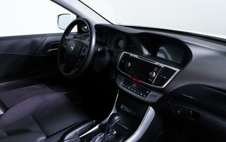 Honda Accord IX рестайлинг, 2013 год, 2 330 000 рублей, 9 фотография