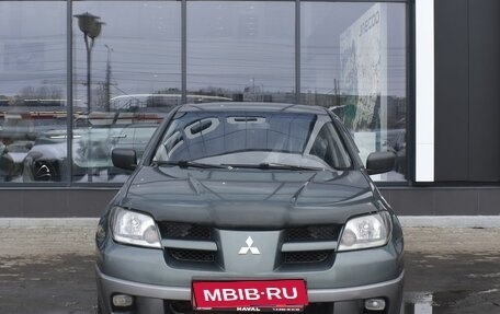 Mitsubishi Outlander III рестайлинг 3, 2003 год, 590 000 рублей, 2 фотография