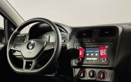Volkswagen Polo VI (EU Market), 2015 год, 949 854 рублей, 7 фотография