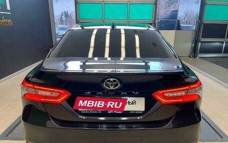 Toyota Camry, 2019 год, 2 850 000 рублей, 5 фотография