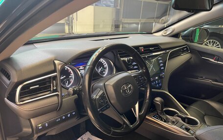 Toyota Camry, 2019 год, 2 850 000 рублей, 8 фотография