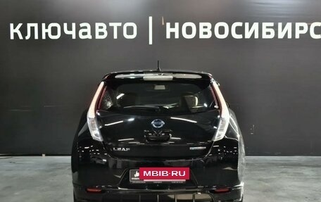 Nissan Leaf I, 2011 год, 599 999 рублей, 3 фотография