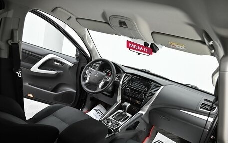 Mitsubishi Pajero Sport III рестайлинг, 2019 год, 2 649 000 рублей, 5 фотография