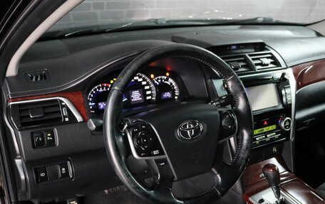 Toyota Camry, 2013 год, 1 890 000 рублей, 15 фотография