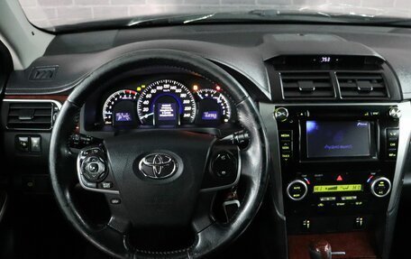 Toyota Camry, 2013 год, 1 890 000 рублей, 16 фотография