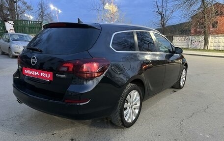 Opel Astra J, 2012 год, 980 000 рублей, 2 фотография