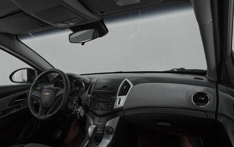 Chevrolet Cruze II, 2013 год, 743 000 рублей, 9 фотография
