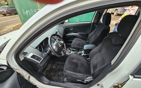 Mitsubishi Outlander III рестайлинг 3, 2012 год, 1 750 000 рублей, 7 фотография