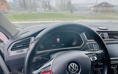 Volkswagen Tiguan II, 2017 год, 2 450 000 рублей, 8 фотография