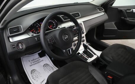 Volkswagen Passat B7, 2012 год, 1 099 000 рублей, 10 фотография