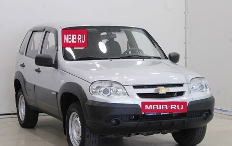 Chevrolet Niva I рестайлинг, 2012 год, 745 000 рублей, 2 фотография