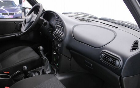 Chevrolet Niva I рестайлинг, 2012 год, 745 000 рублей, 11 фотография