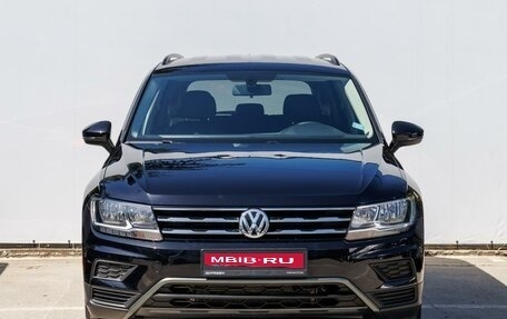 Volkswagen Tiguan II, 2020 год, 2 999 000 рублей, 3 фотография