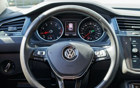 Volkswagen Tiguan II, 2020 год, 2 999 000 рублей, 17 фотография