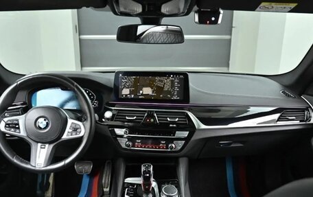 BMW 5 серия, 2021 год, 4 000 000 рублей, 6 фотография