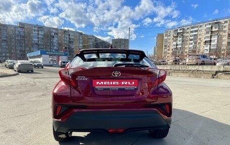 Toyota C-HR I рестайлинг, 2019 год, 2 590 000 рублей, 6 фотография