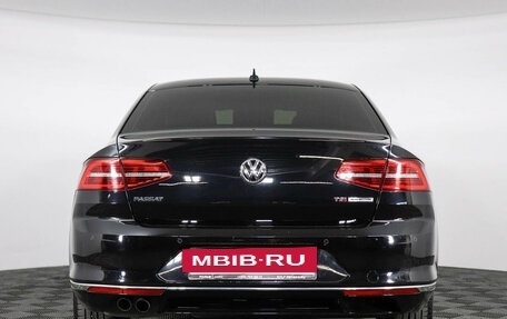 Volkswagen Passat B8 рестайлинг, 2016 год, 2 350 000 рублей, 6 фотография