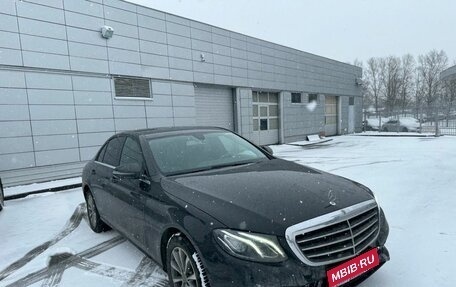 Mercedes-Benz E-Класс, 2019 год, 3 185 000 рублей, 1 фотография