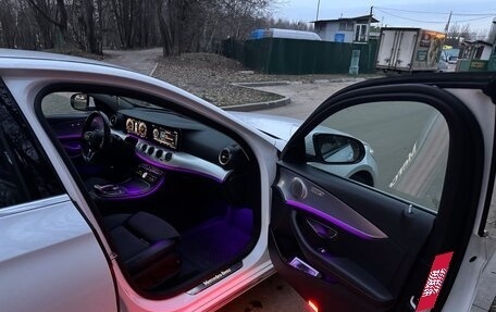 Mercedes-Benz E-Класс, 2019 год, 2 500 000 рублей, 17 фотография