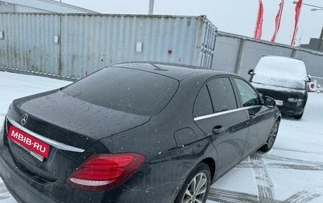 Mercedes-Benz E-Класс, 2019 год, 3 185 000 рублей, 17 фотография