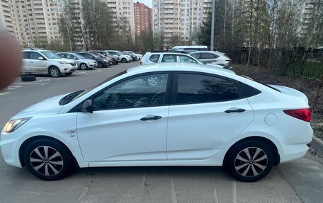 Hyundai Solaris II рестайлинг, 2014 год, 1 075 000 рублей, 8 фотография