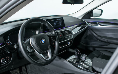 BMW 5 серия, 2020 год, 5 479 000 рублей, 13 фотография