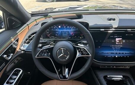 Mercedes-Benz E-Класс, 2024 год, 8 750 000 рублей, 11 фотография