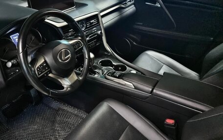 Lexus RX IV рестайлинг, 2017 год, 4 950 000 рублей, 12 фотография