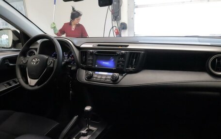 Toyota RAV4, 2015 год, 2 500 000 рублей, 9 фотография