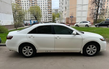 Toyota Camry, 2010 год, 1 000 000 рублей, 2 фотография