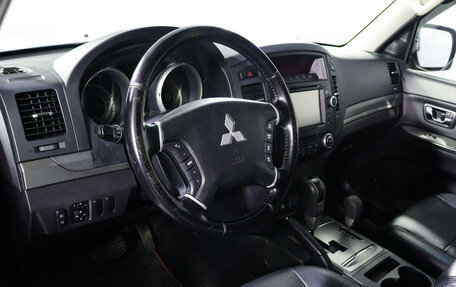 Mitsubishi Pajero IV, 2011 год, 2 350 000 рублей, 14 фотография