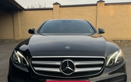Mercedes-Benz E-Класс, 2017 год, 3 850 000 рублей, 1 фотография