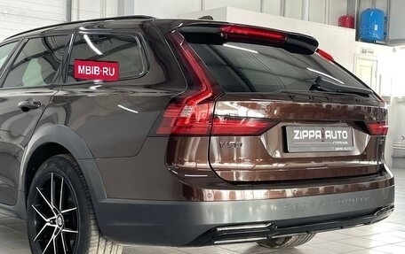Volvo V90 Cross Country I рестайлинг, 2021 год, 5 499 000 рублей, 7 фотография