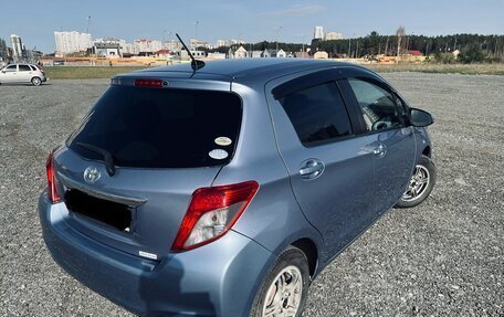 Toyota Vitz, 2011 год, 999 000 рублей, 2 фотография
