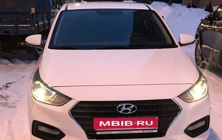 Hyundai Solaris II рестайлинг, 2018 год, 1 500 000 рублей, 6 фотография