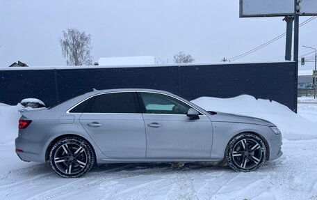 Audi A4, 2018 год, 3 100 000 рублей, 4 фотография