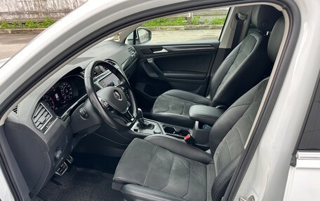 Volkswagen Tiguan II, 2018 год, 3 100 000 рублей, 8 фотография