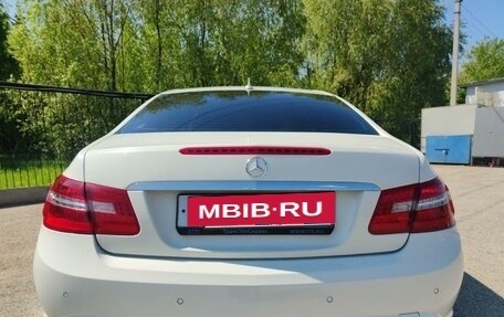 Mercedes-Benz E-Класс, 2011 год, 1 670 000 рублей, 6 фотография