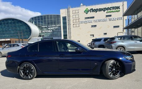BMW 5 серия, 2020 год, 6 340 000 рублей, 2 фотография