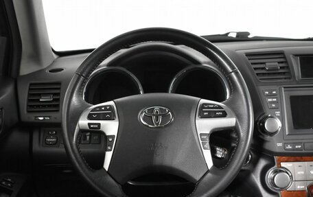 Toyota Highlander III, 2011 год, 1 998 000 рублей, 19 фотография
