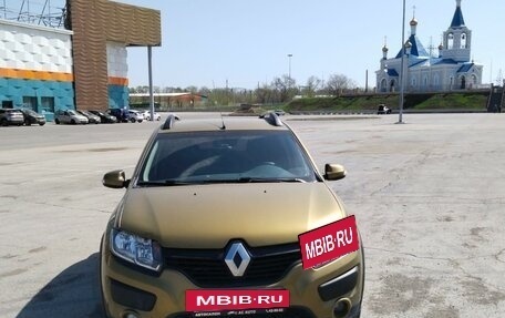 Renault Sandero II рестайлинг, 2015 год, 1 070 000 рублей, 2 фотография
