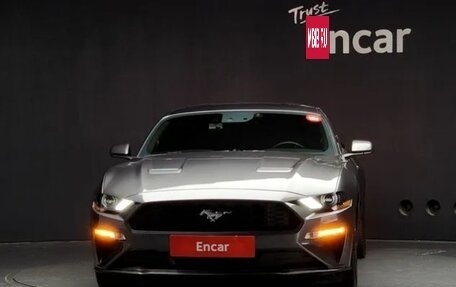 Ford Mustang VI рестайлинг, 2020 год, 3 050 000 рублей, 2 фотография