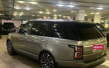 Land Rover Range Rover IV рестайлинг, 2018 год, 10 500 000 рублей, 3 фотография