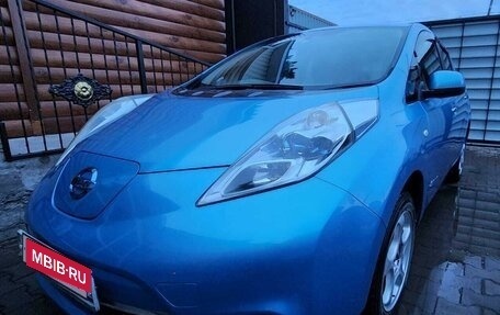 Nissan Leaf I, 2011 год, 550 000 рублей, 3 фотография