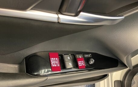 Toyota Camry, 2018 год, 2 500 000 рублей, 11 фотография