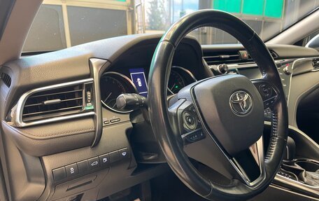 Toyota Camry, 2018 год, 2 500 000 рублей, 12 фотография